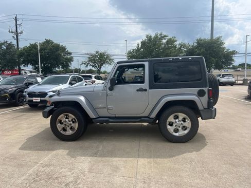 Used 2014 Jeep Wrangler Sahara w/ Connectivity Group AWD/4WD image 2
