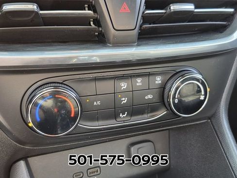 Used 2024 Buick Encore GX Preferred FWD image 22