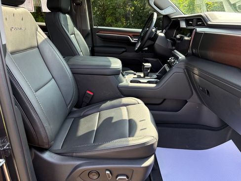 Used 2023 GMC Sierra 1500 Denali w/ Denali Reserve Package AWD/4WD image 46