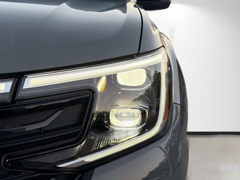 New 2026 Volkswagen Atlas Cross Sport SEL R-Line image 9