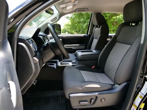 Used 2015 Toyota Tundra SR5 w/ TRD Off Road Package AWD/4WD image 3