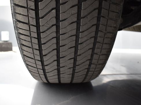 Used 2019 INFINITI QX80 Luxe w/ 22" Wheel Package image 18