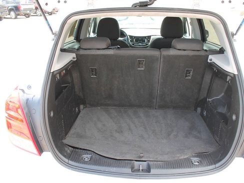 Used 2019 Chevrolet Trax LS w/ Tint and Cruise Package FWD image 17