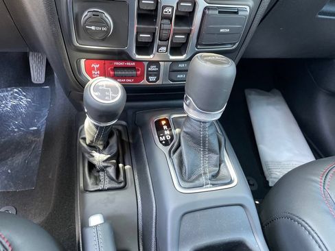 New 2026 Jeep Gladiator Sport AWD/4WD image 14