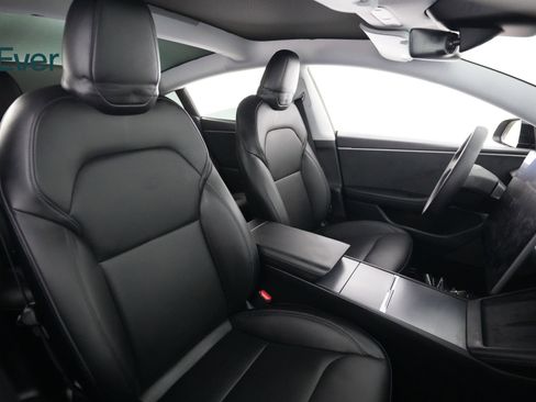 Used 2025 Tesla Model 3 Long Range AWD/4WD image 23