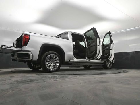 Used 2021 GMC Sierra 1500 Denali w/ Denali Premium Package AWD/4WD image 43