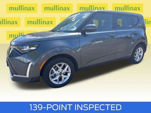 Used 2023 Kia Soul LX w/ LX Technology Package FWD image 15