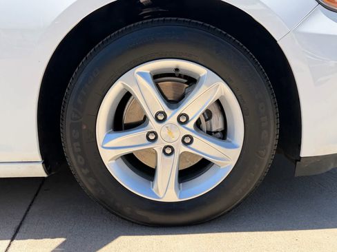 Used 2025 Chevrolet Malibu LS image 10