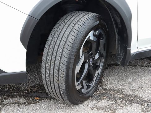 Used 2023 Subaru Crosstrek 2.5i Limited w/ Popular Package #3 image 17