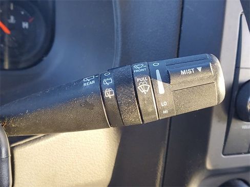 Used 2013 Jeep Patriot Sport image 17