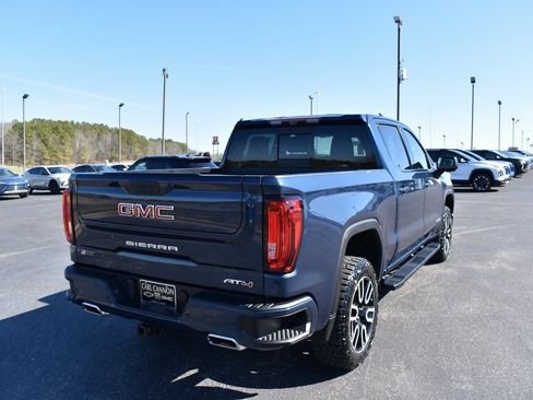 Used 2020 GMC Sierra 1500 AT4 w/ AT4 Premium Package image 3