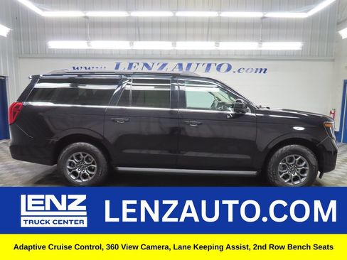 Used 2025 Ford Expedition Max Active AWD/4WD image 1