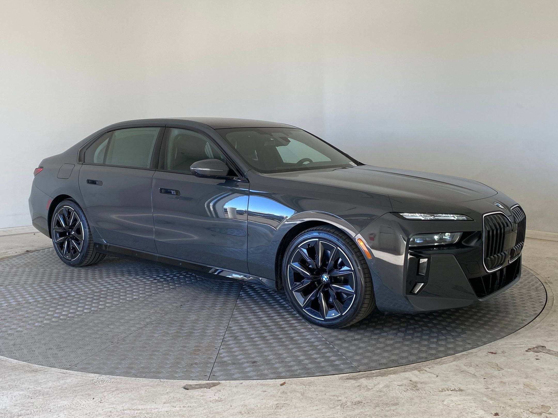 Used 2026 BMW 740i xDrive w/ Executive Package AWD/4WD image 7