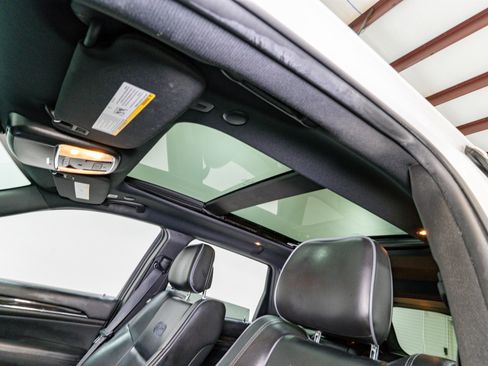 Used 2020 Jeep Grand Cherokee Overland image 17