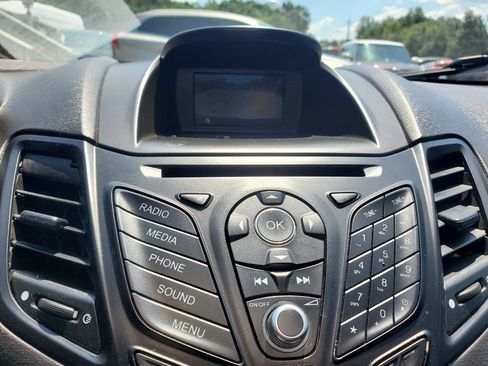 Used 2018 Ford Fiesta SE FWD image 21