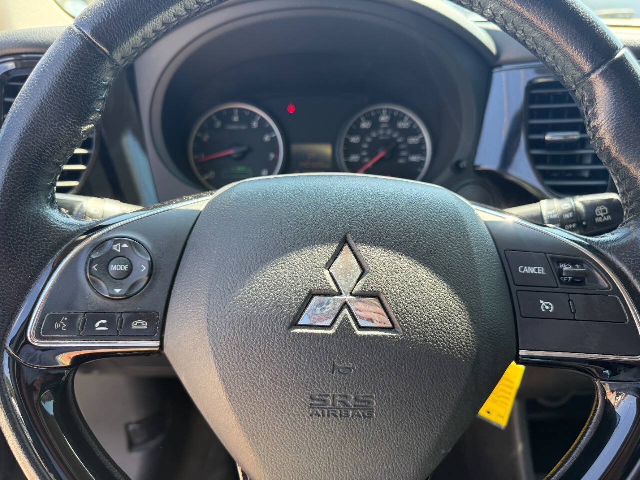 Used 2016 Mitsubishi Outlander ES FWD image 21