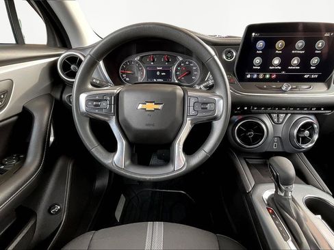 Used 2024 Chevrolet Blazer LT w/ Convenience Package image 9