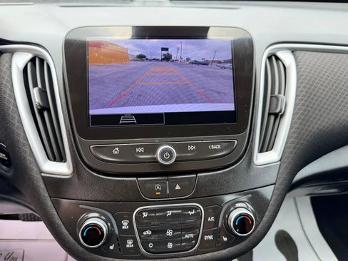 Used 2023 Chevrolet Malibu LT image 19