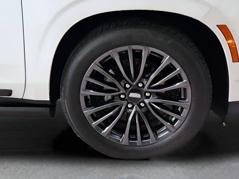 Certified 2025 Cadillac Escalade Sport Platinum AWD/4WD image 31