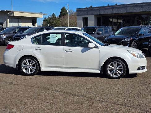 Used 2013 Subaru Legacy 2.5i Limited image 29
