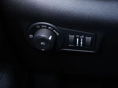 Used 2025 Jeep Compass Trailhawk AWD/4WD image 20
