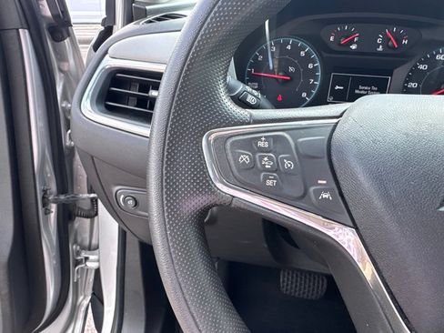 Used 2020 Chevrolet Equinox LS w/ LPO, Floor Liner Package FWD image 11