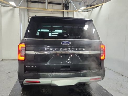 Used 2023 Ford Expedition Limited image 4