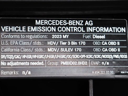 Used 2023 Mercedes-Benz Sprinter 144 Cargo image 13