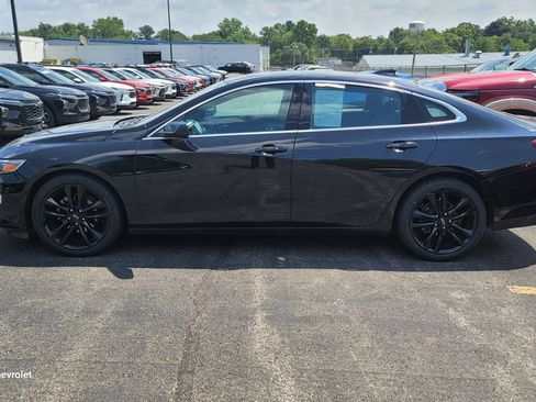 Used 2021 Chevrolet Malibu LT w/ Midnight Edition FWD image 3