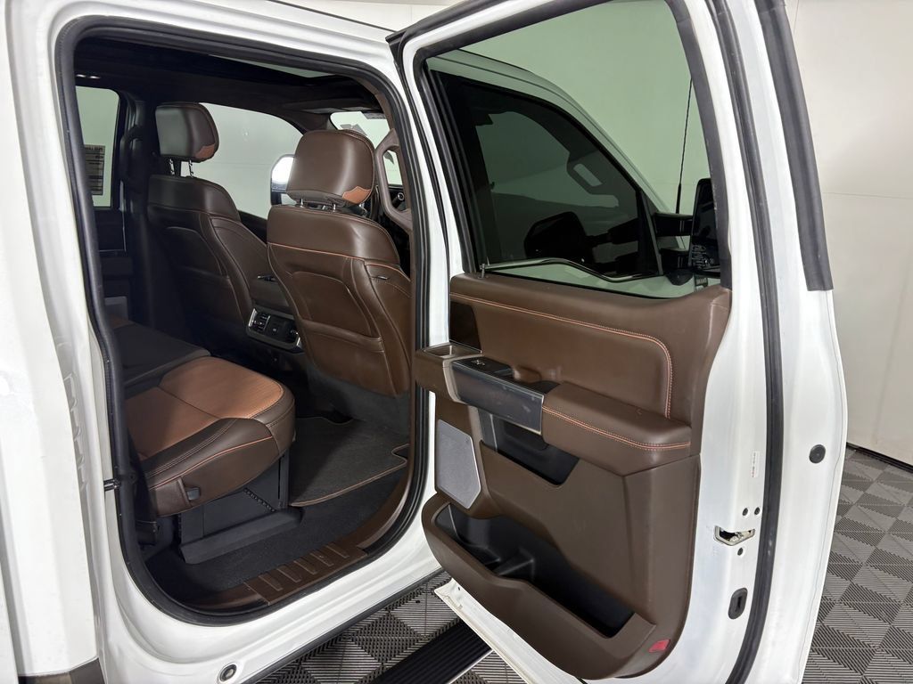 Certified 2025 Ford F250 King Ranch AWD/4WD image 59