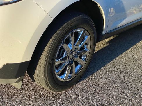 Used 2014 Ford Edge SEL w/ Equipment Group 205A FWD image 4