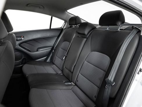 Used 2016 Kia Forte LX w/ LX Popular Plus Package image 16