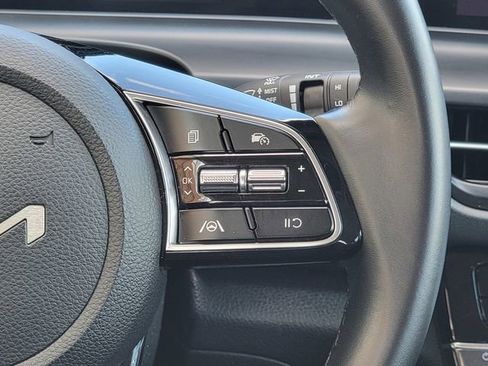 Used 2024 Kia Seltos EX image 30