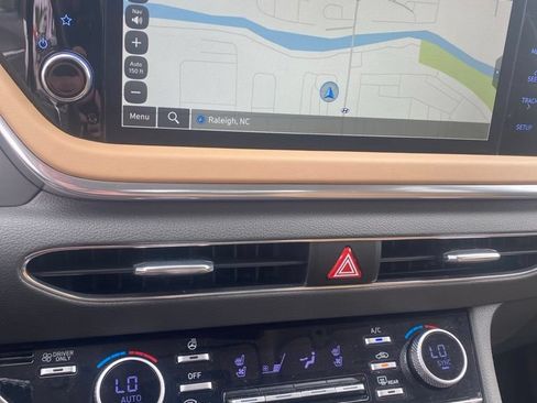 Certified 2023 Hyundai Sonata Limited FWD image 5
