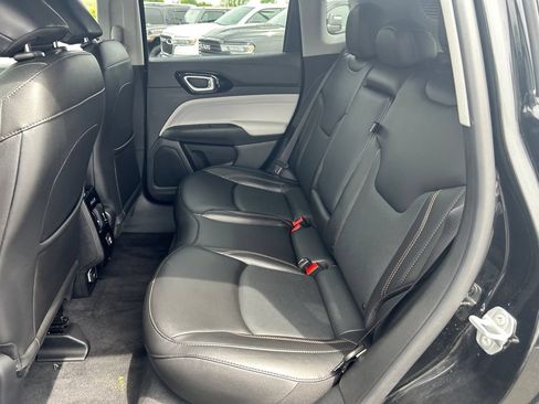 Certified 2022 Jeep Compass Limited AWD/4WD image 25