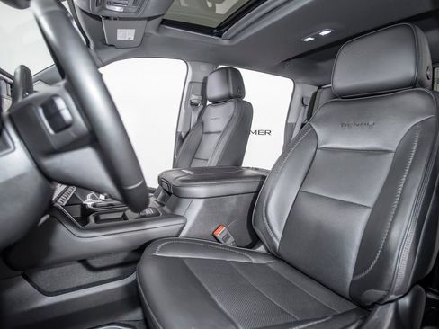 Used 2024 GMC Sierra 2500 Denali w/ Denali Reserve Package AWD/4WD image 11