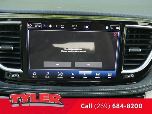 Used 2022 Chrysler Pacifica Limited AWD/4WD image 50