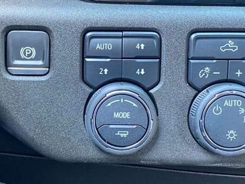 Used 2025 Chevrolet Silverado 1500 LT w/ All Star Edition Plus image 32