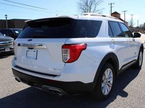 Used 2021 Ford Explorer King Ranch w/ Premium Technology Package image 5