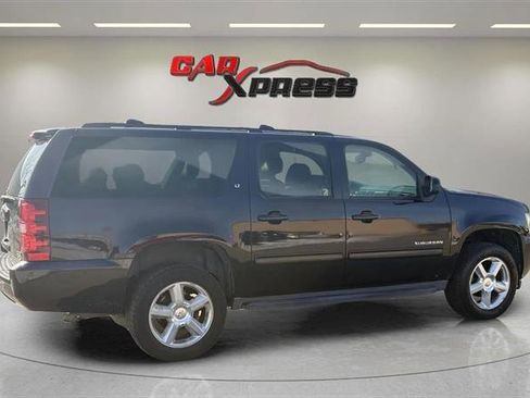 Used 2012 Chevrolet Suburban LT w/ Luxury Package image 9