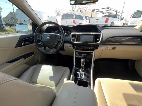Used 2016 Honda Accord EX-L image 25