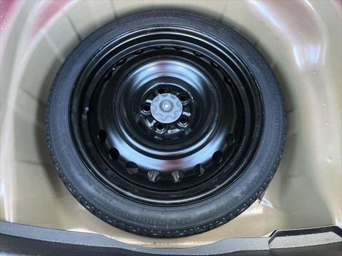 Certified 2021 Toyota Corolla LE image 25