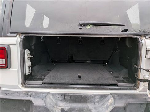 Used 2024 Jeep Wrangler Sport S image 6