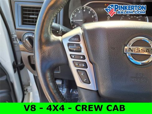 Used 2022 Nissan Titan SV w/ SV Convenience Package image 51