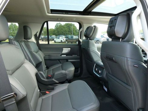 New 2027 Ford Expedition Active AWD/4WD image 12