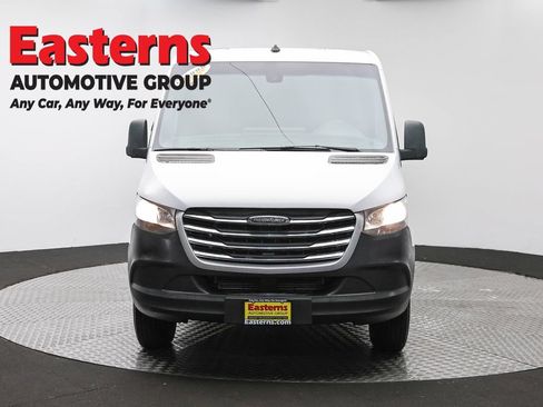 Used 2019 Freightliner Sprinter 2500 RWD image 2