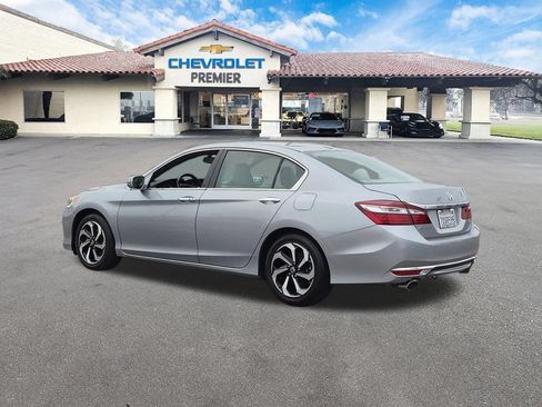 Used 2017 Honda Accord EX-L image 6