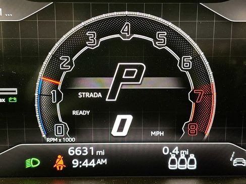Used 2024 Lamborghini Urus Performante AWD/4WD image 11
