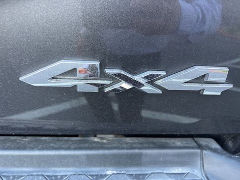 Used 2022 RAM 2500 Big Horn w/ Level C Equiment Group image 17