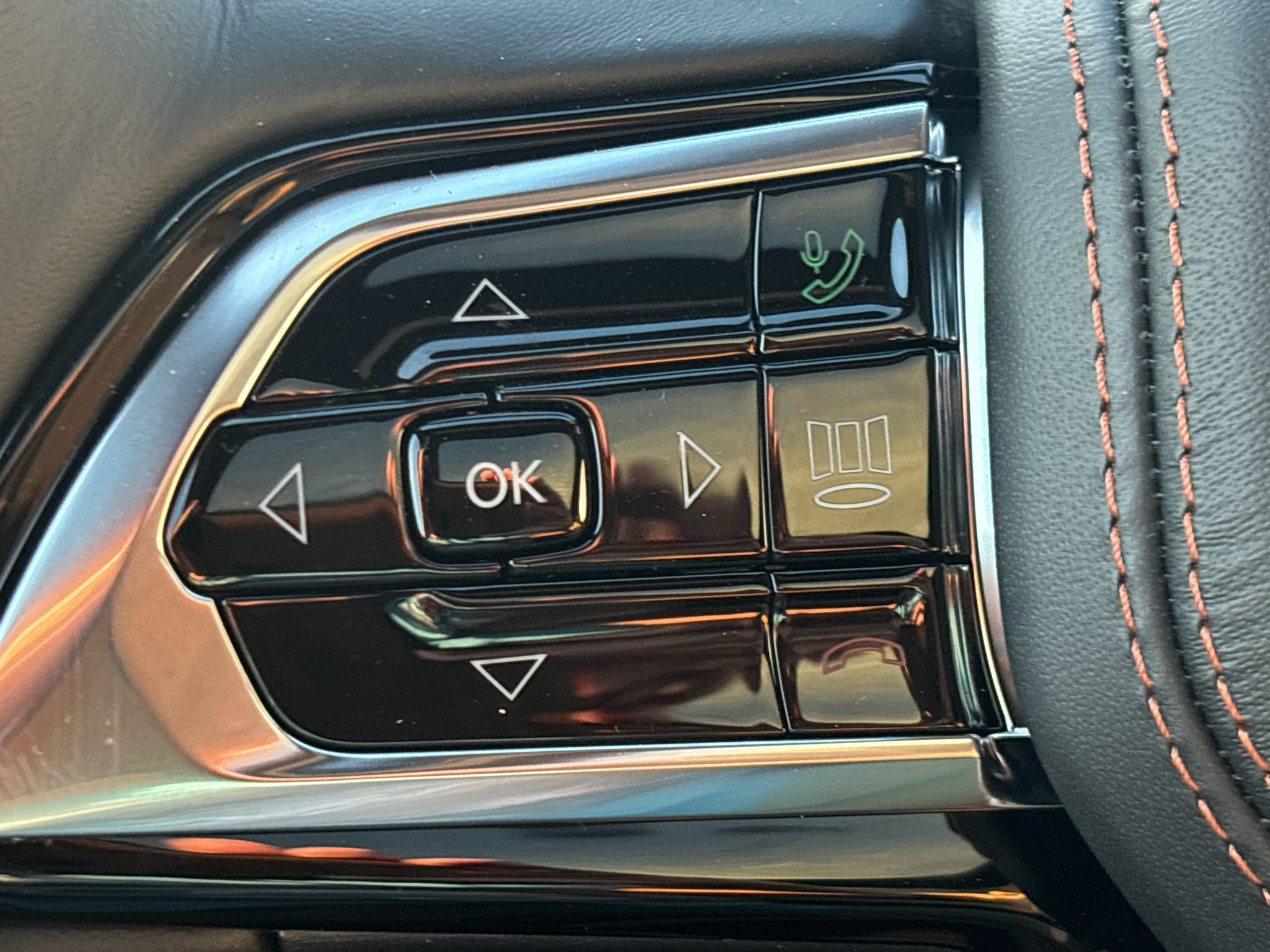 New 2027 Jeep Grand Cherokee Summit AWD/4WD image 14